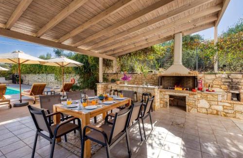 Houdetsi Villa | Villa Muse by Villa Plus
