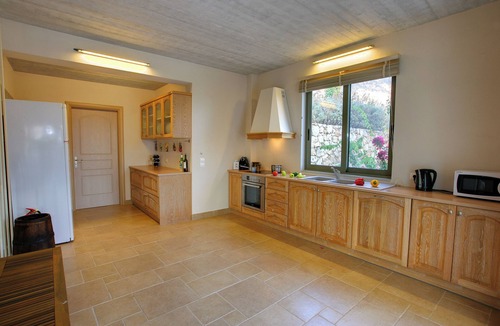 Karavados Villa | Villa 'Nautilos Ideales Resort' with Sea View, Wi-Fi and Air Conditioning