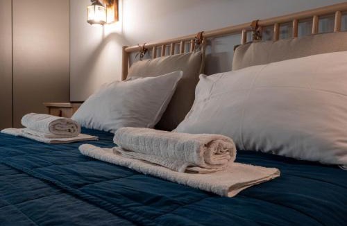 Limni Vouliagmenis House | Villa Nerόessa