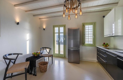 Houlakia Villa | Villa Nirvana- Calm, Relaxing and no wind!