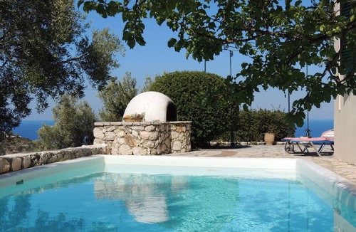 Agios Nikitas Villa | Villa Olea - Nice Villa With Large Verandah And Swimming Pool