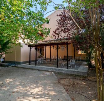 Ipsos Apartment | Villa Olive apartments