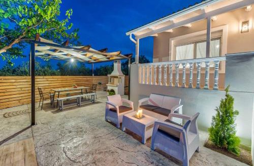 Neromilos Villa | Villa Oliveto