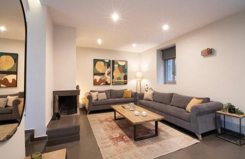 Filopappou Villa | Villa Olivia