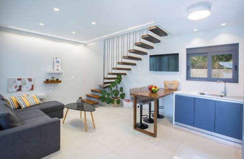 Nidri Villa | Villa Olivia, within easy walk of the beach, shops and restaurants.