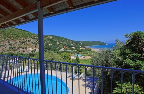 Apraos Villa | Villa Oneiro in Apraos
