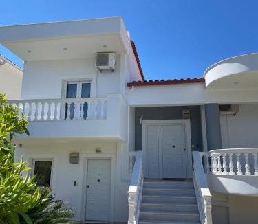 Kato Assos Villa | Villa Orangerie - Where Luxury Meets Serenity