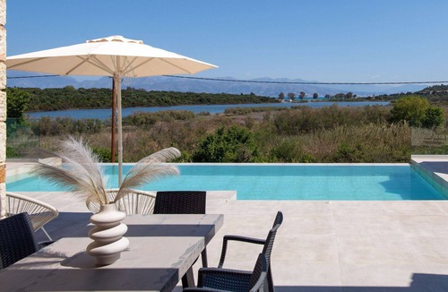 Petaleia Villa | Villa Otter - Agía Aikateríni ,Ionian Islands