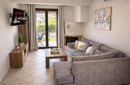 Anavyssos Villa | Villa Paionia Heated Pool Sea View Private Resort