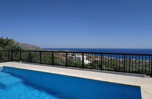 Pefki Villa | Villa Panorama with astounding and relaxing view