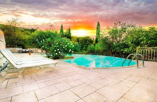 Petaleia Villa | Villa Paola Kassiopi - Villa Rental by the Sea in Kassiopi, Corfu Island, Greece