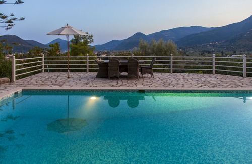Nidri Villa | Villa Paraskevi