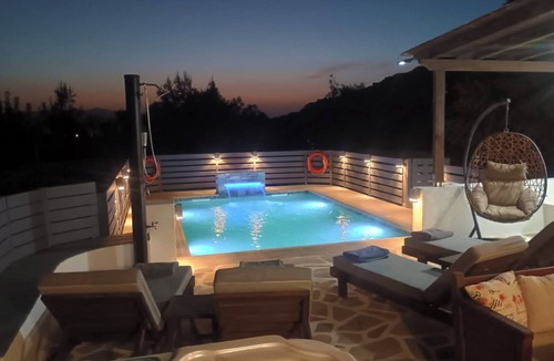 Naxos Town Villa | Villa Parisi Naxos 2 & Free Car Rental