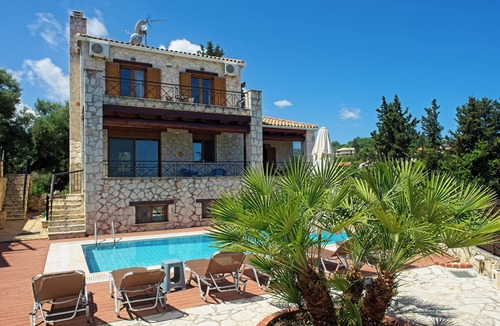 Tragaki Villa | Villa Petalouda Stunning Villa in Zakynthos