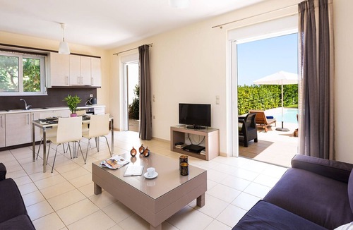Marathi Villa | Villa Phaedra, With sea Views Only 150m Away From Loutraki Beach