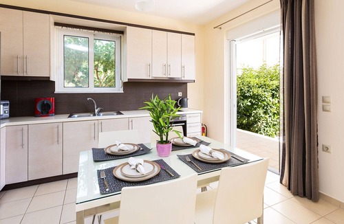 Marathi Villa | Villa Phaedra, With sea Views Only 150m Away From Loutraki Beach