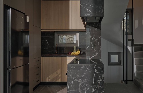 Kilada Villa | Villa Porthyra