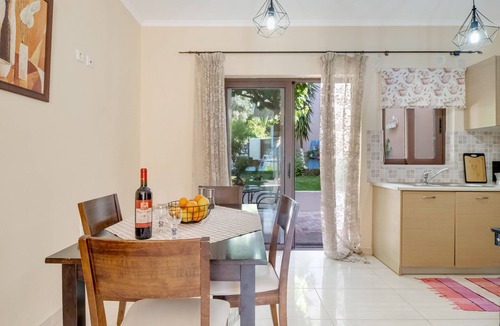 Katokhorion Villa | Villa 'Prolithia 2' with Sea View, Wi-Fi and Air Conditioning