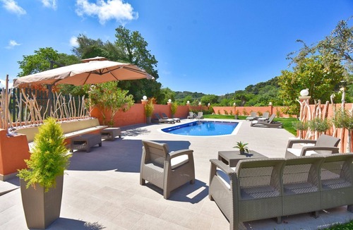 Sinarades Villa | Villa Rahu - Four Bedroom Villa, Sleeps 8