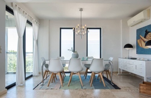 Stavros Villa | Villa Rey - Follow your luxury senses. Seafront