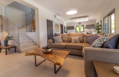 Eleios-Pronnoi Villa | Villa Robola, a hidden gem nestled in the serene village of Mavrata.
