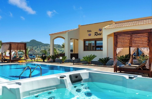 Kolymbia Villa | Villa Rose sleeps up to 13