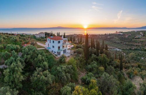 Kalamata Villa | Villa Sadova Private pool Panoramic view