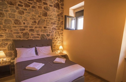 Salakos Villa | Villa Salakos - Three Bedroom Villa, Sleeps 6