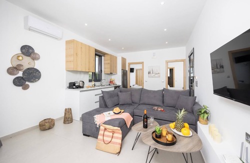 Petaloudes Villa | Villa Salty Sun 2 - Two Bedroom Villa, Sleeps 5