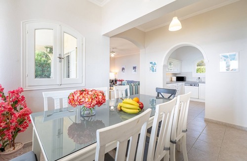 Chalikounas Villa | Villa 'Seahorse Bay Beach Halikounas' with Private Pool, Private Terrace and Air Conditioning