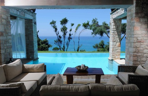 Agios Spyridon Corfu Villa | Villa Seashore: Dreamy villa by the sea side with heated pool