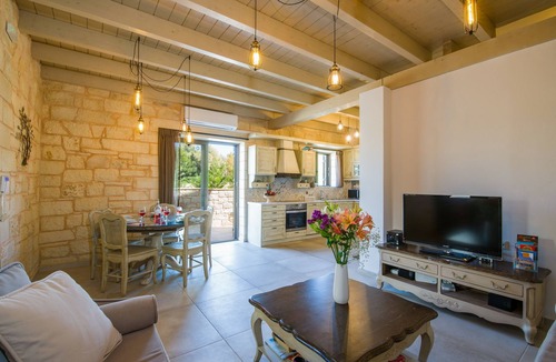 Kato Stalos Villa | Villa Sirocos, Private eco pool, near the beach