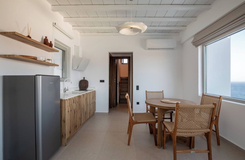Mykonos Villa | Villa Sozon. Spacious villa with sea view 150 m from the beach.
