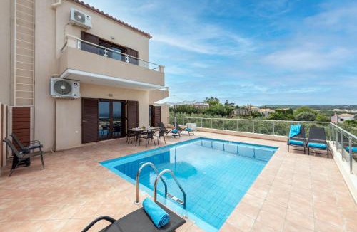 Pyrgos Psilonerou Villa | Villa Stratianna by PosarelliVillas