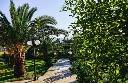 Tsikalaria Villa | Villa Sweven is close to Center of Chania -Airport and Port of Souda and private