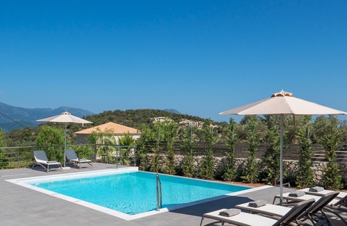 Katomerion Villa | Villa Taphian - Three Bedroom Villa, Sleeps 6