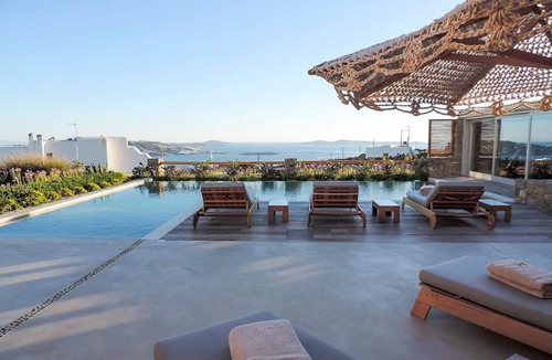 Tourlos Villa | Villa Tessera - Five Bedroom Villa, Sleeps 9