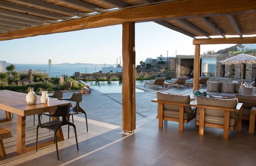 Tourlos Villa | Villa Tessera - Five Bedroom Villa, Sleeps 9