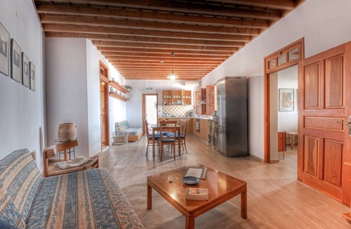 Lindos Villa | Villa Thalassa 1 | 2 Bedrooms with En-suite | Traditional Lindian Bed |.
