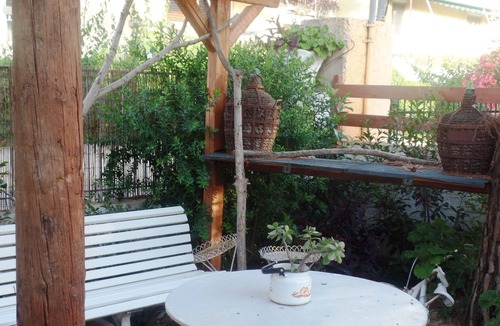 Rafina-Pikermi Villa | Villa Thalassa is an ideal destination for families and friends.