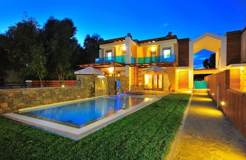 Kiotari Villa | Villa Thalessa | Kiotari | Private Pool | 40m to Beach | Sleeps 7