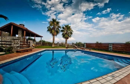 Katsikia Villa | Villa Theano 4 bedroom villa