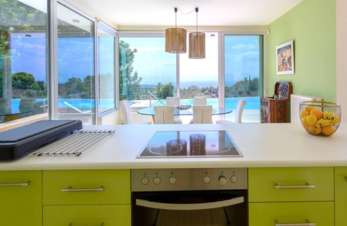 Kilada Villa | Villa 'Titos' with Sea View, Wi-Fi and Air Conditioning