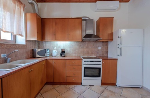 Agia Triada Villa | Villa Top Hill - Three Bedroom Villa, Sleeps 6