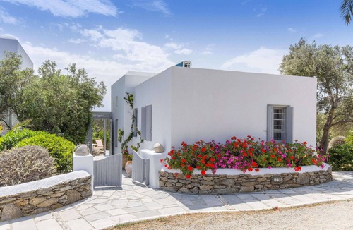 Paraga Villa | Villa Valente in Mykonos with two pools!