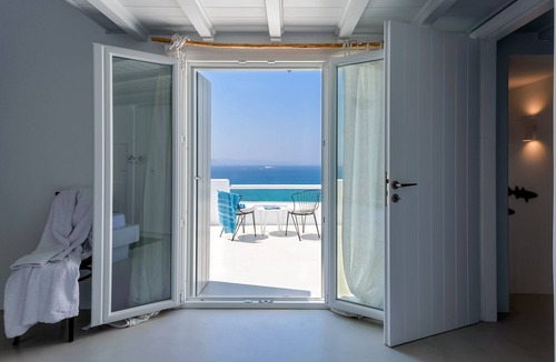 Maragas Villa | Villa Venti Naxos | Luxury Sea View Villa in Naxos