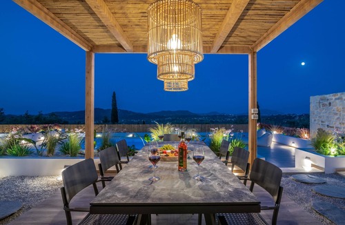 Pigadhakia Villa | Villa Verde - Heated Pool with Stunning Views