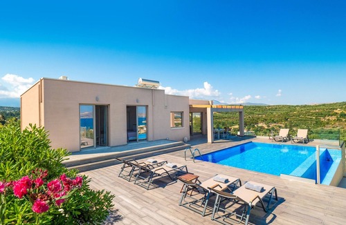 Almyrida Villa | Villa Vereniki - Three Bedroom Villa, Sleeps 6
