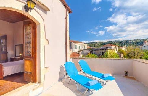 Gavalochori Villa | Villa Vereniki With Heated Pool