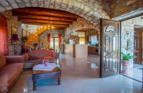 Agia Villa | Villa Vicina - In Platanias and 4min by the beach